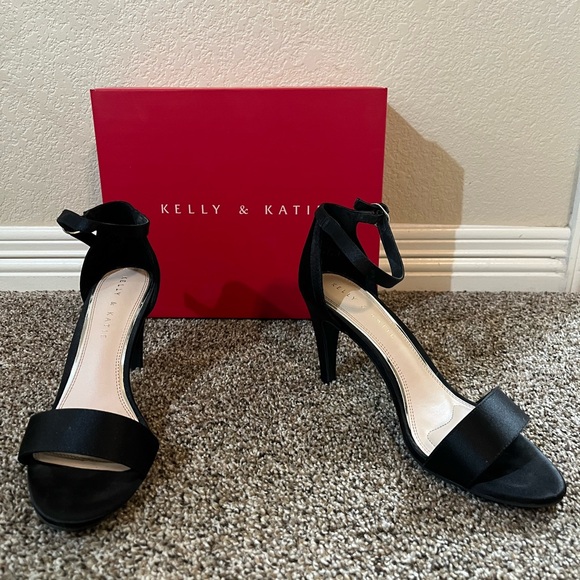 Kelly & Katie Black Women's Heels - Picture 1 of 2